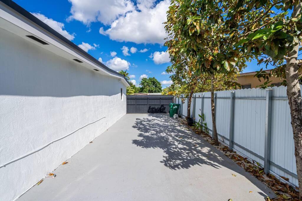 Casa De Miller Villa Tamiami Екстериор снимка